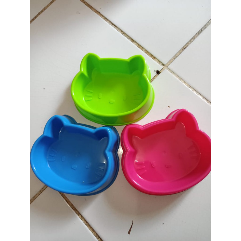 TM hello kitty untuk kucing