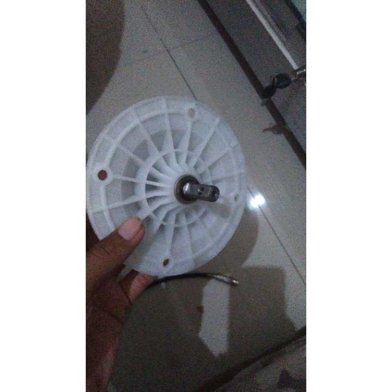 gerbok sharp es t65mw