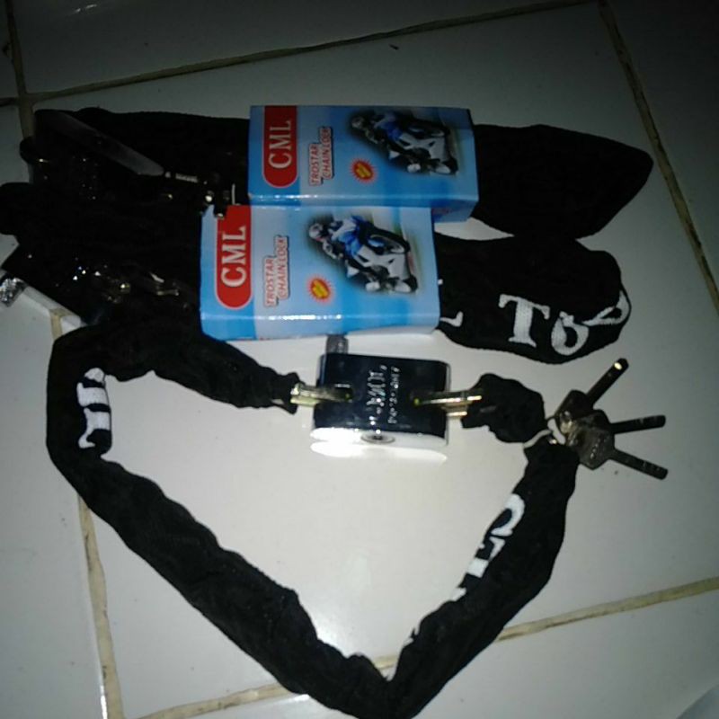 gembok rantai besi
