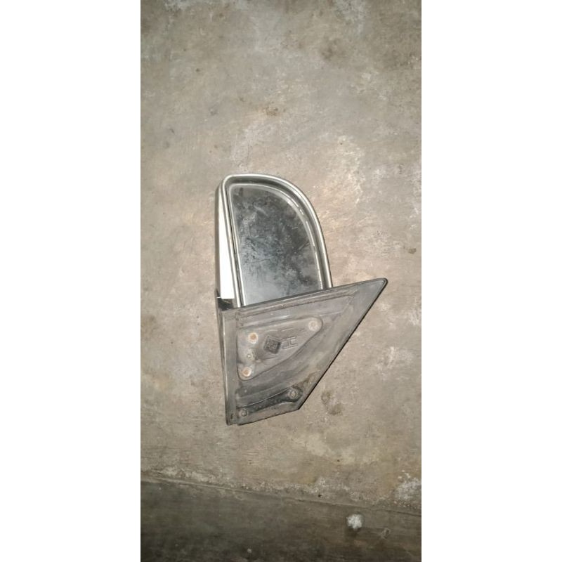 spion kiri carens 2