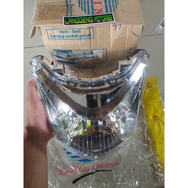 REFLEKTOR LAMPU MEGAPRO NEW 2011