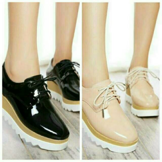 SEPATU  WEDGES