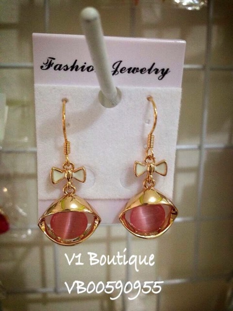 Cat Eye Earring ( Anting / Giwang Mata Kucing)