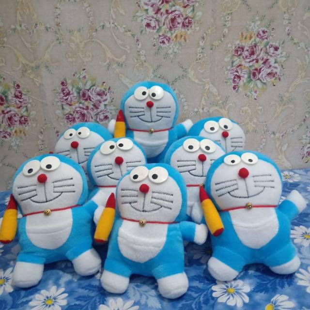 Boneka Doraemon mini (T25cm)