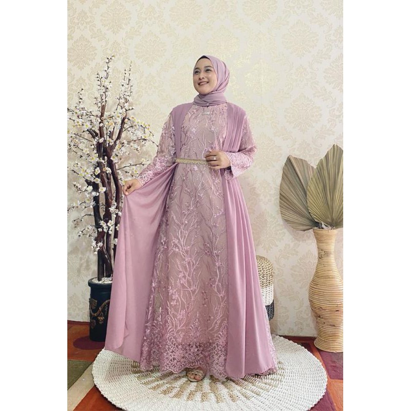 Dress brukat