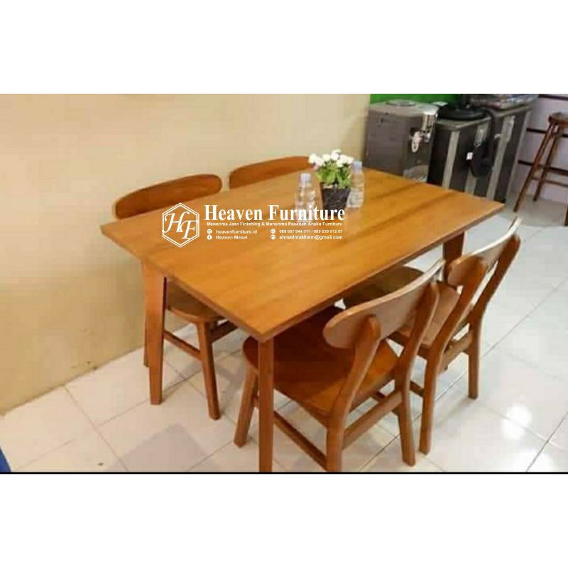 meja makan minimalis