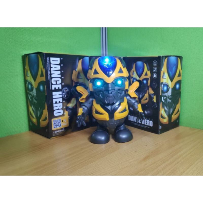 DANCE ROBOT BUMBLE BEE SUPER HERO DANCING