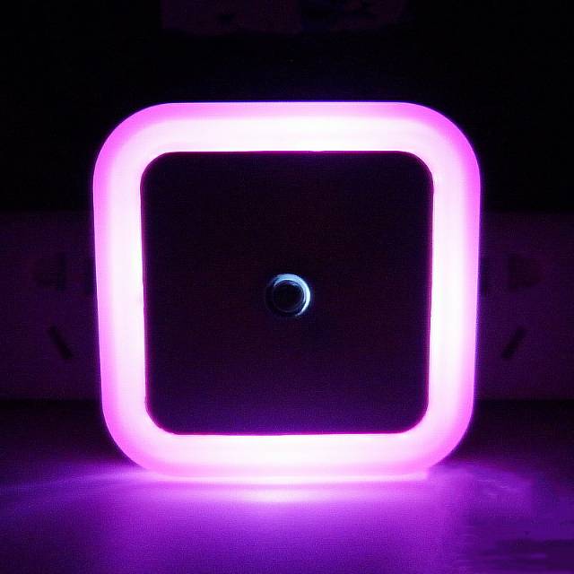Lampu Tidur LED Sensor Cahaya EU Plug