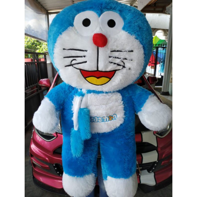 boneka doraemon