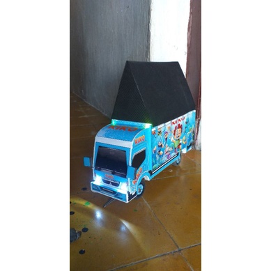 Miniatur Truk Oleng