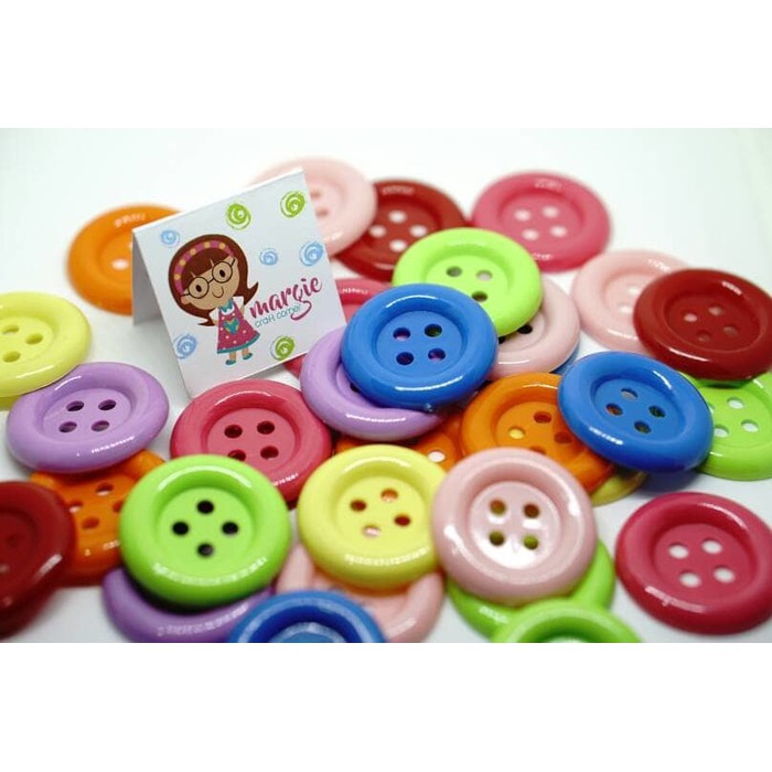 Kancing plastik lubang 4