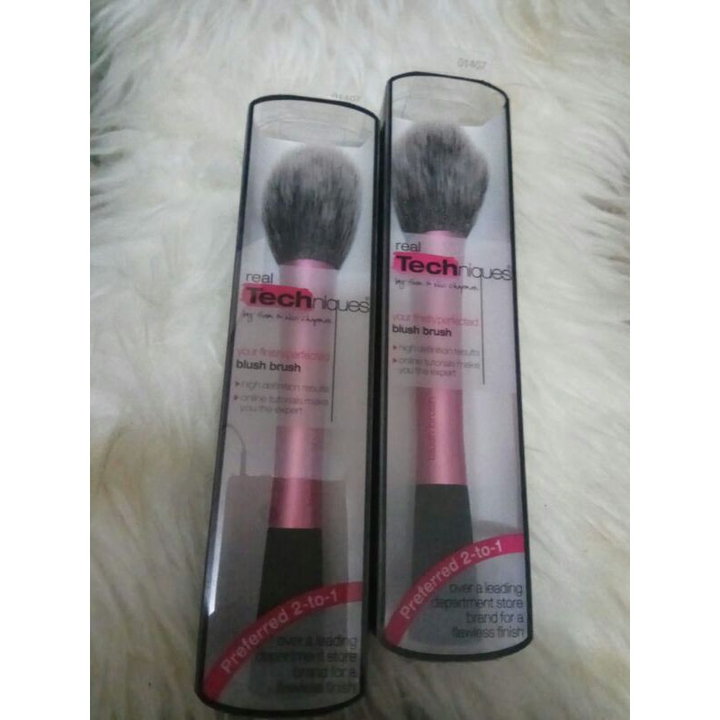 Blushbrush  Realtechniques