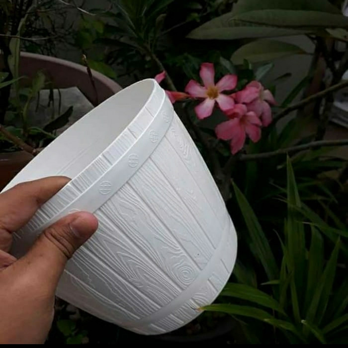 pot bunga gentong 22cm putih