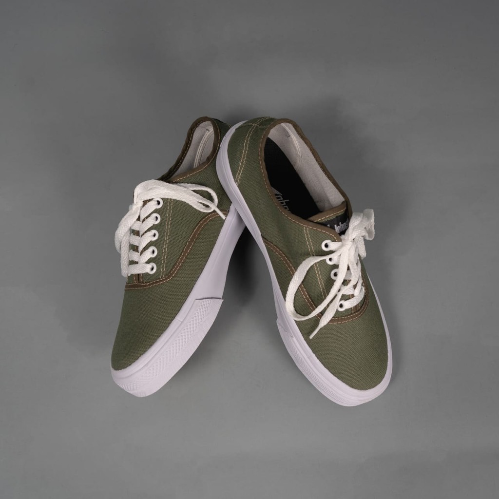 Johnson Astro Lowcut Green