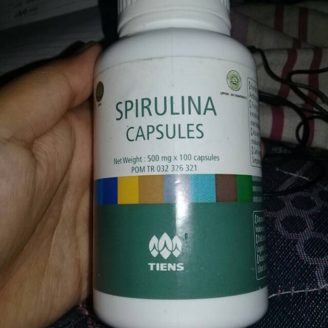 Spirulina capsules