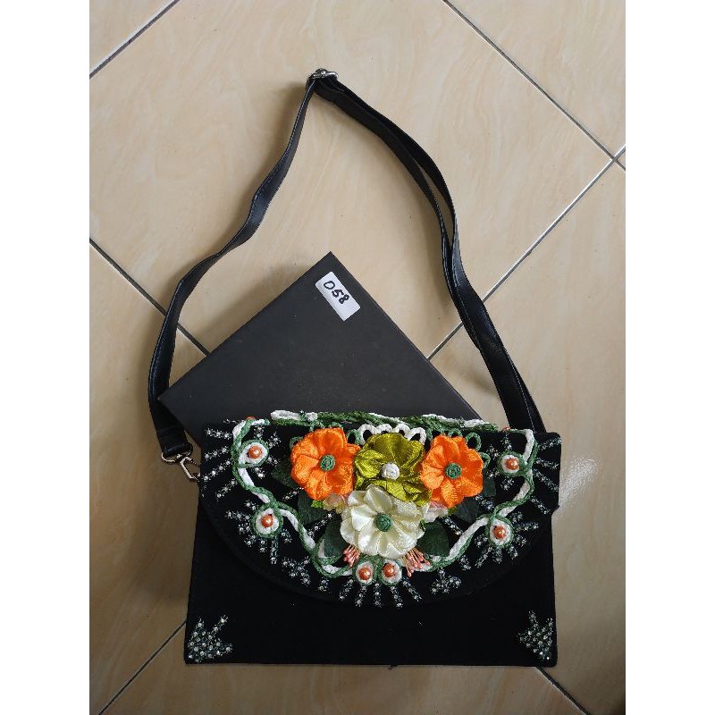 TAS WANITA