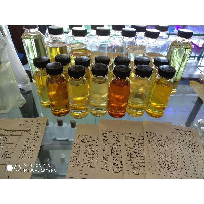 BIBIT PARFUM LACOSTE ETENTIAL MURNI 100ML