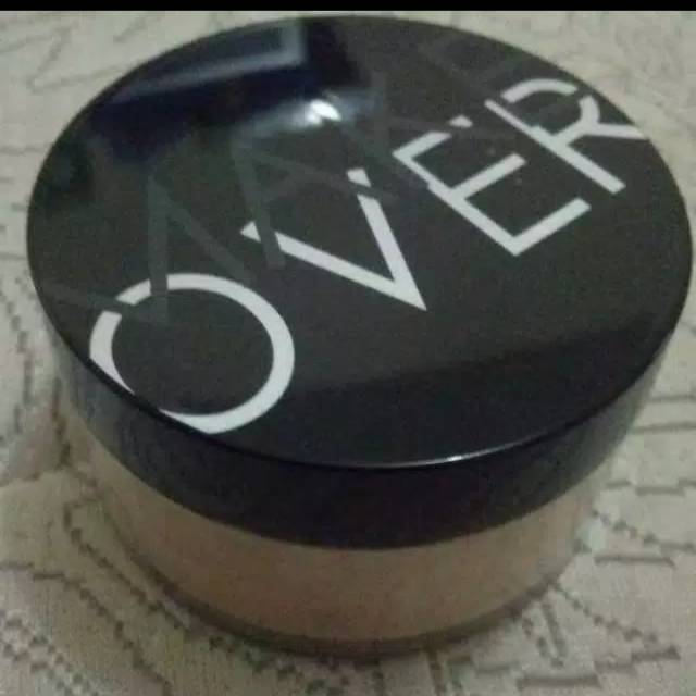 Make over silky smooth translucent powder