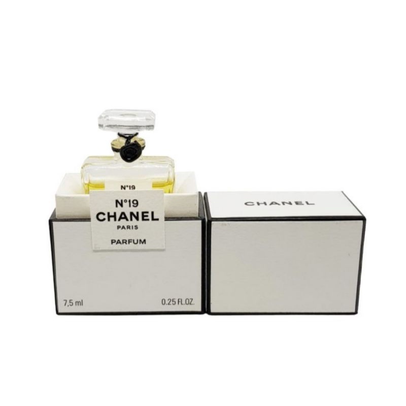 Chanel No 19 Pure Extrait Perfume