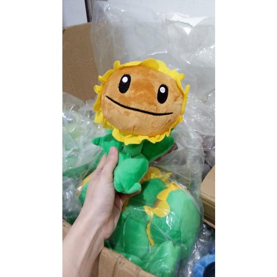 BONEKA PLUSH PLANTS VS ZOMBIES IMPORT