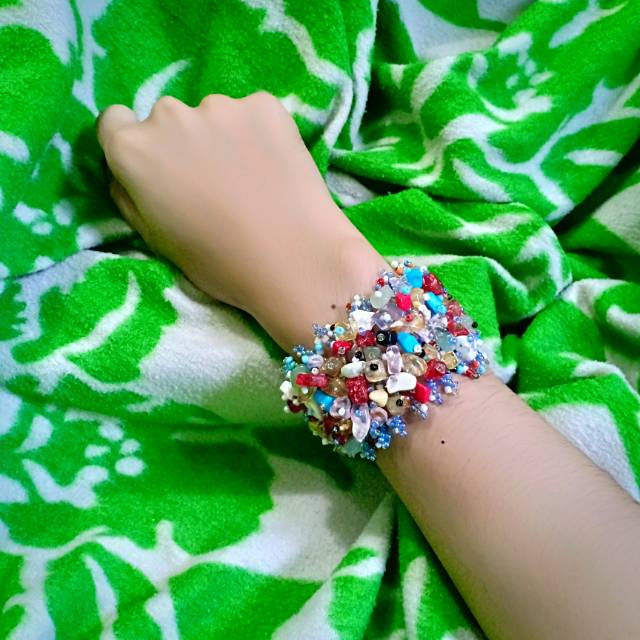 Gelang Batu Cantik