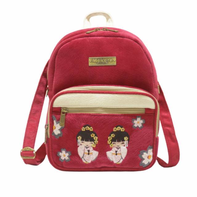 Makara Mini backpack model Kasia