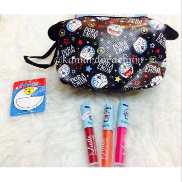 Dompet make-up