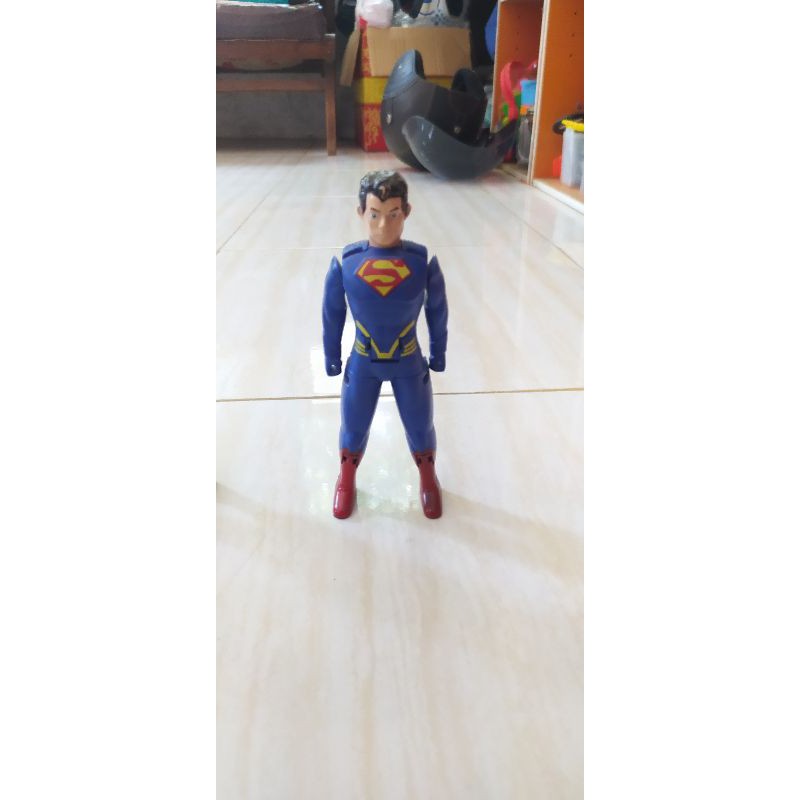 Robot Figur Superman Koleksi