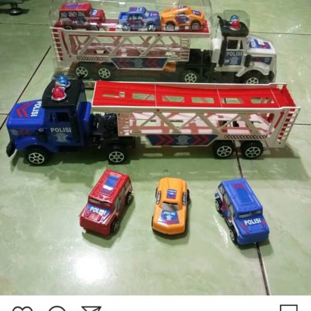 Construction truck polisi