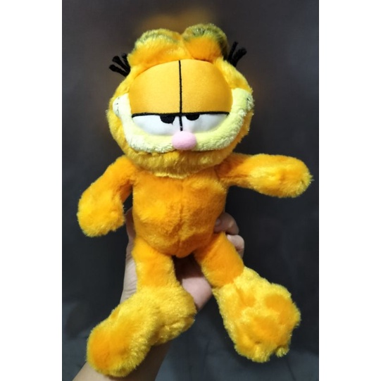 Boneka kucing Garfield