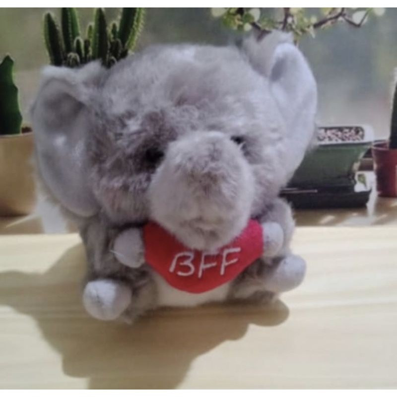 Boneka Gajah Tsumtsum