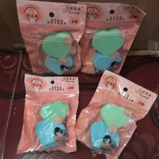 Sponge make up love isi 2