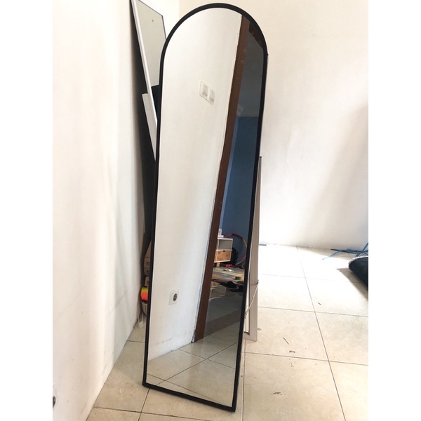 STANDING MIRROR ROUND 152x40 cm