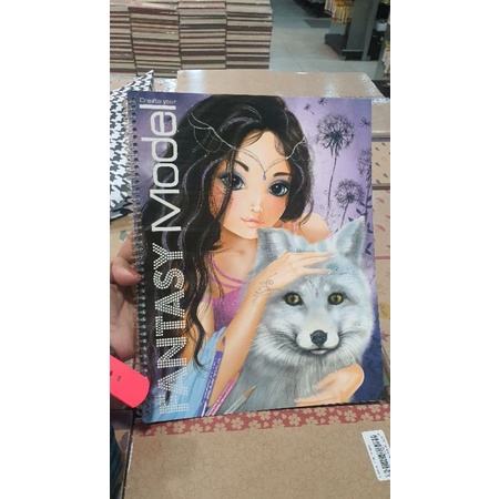 Top Model Fantasy coloring book