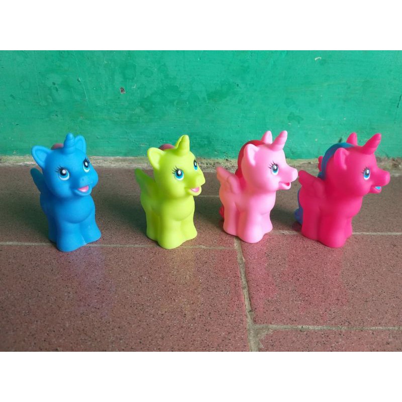 Mainan cit cit kuda poni