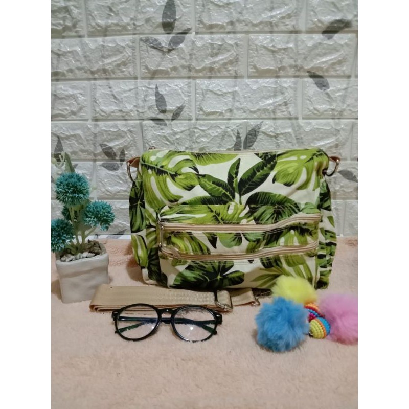 Tas slempang kanvas