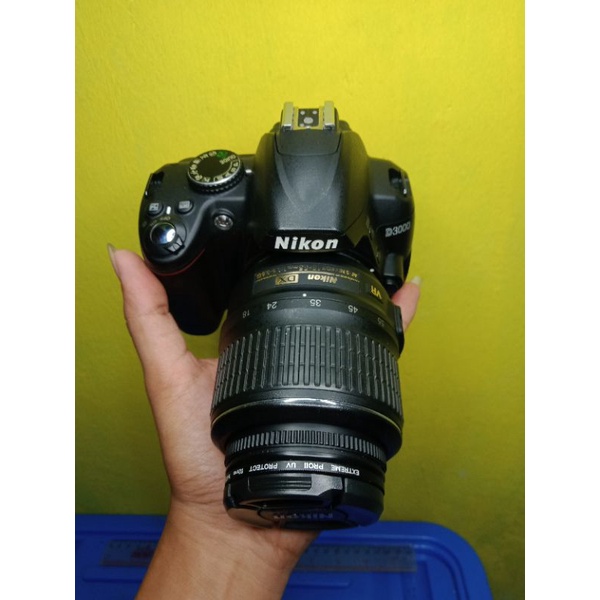 NIKON D3000 LIKE NEW
