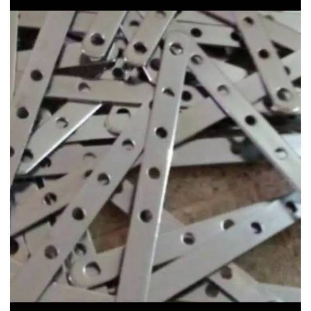 Plat bolong chrome