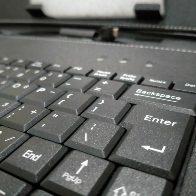 Leather Case Keyboard Universal Android Keyboard Tablet 10inch - Hitam, Micro