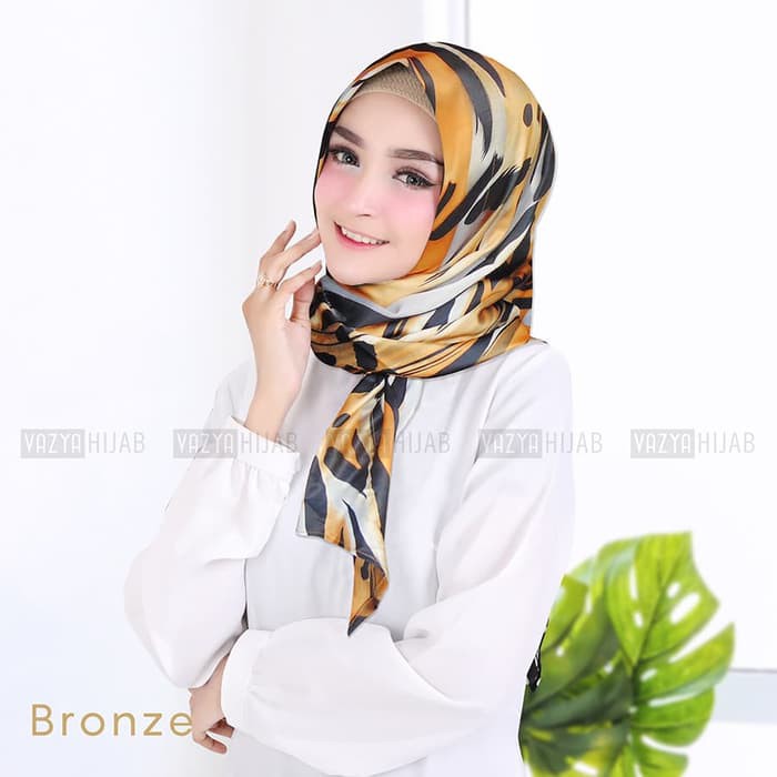 Triangle/Segitiga Instant Loreng - Cream