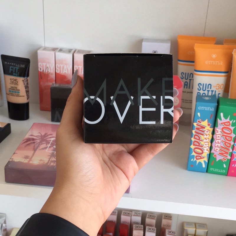Make Over Silky Smooth Translucent Powder