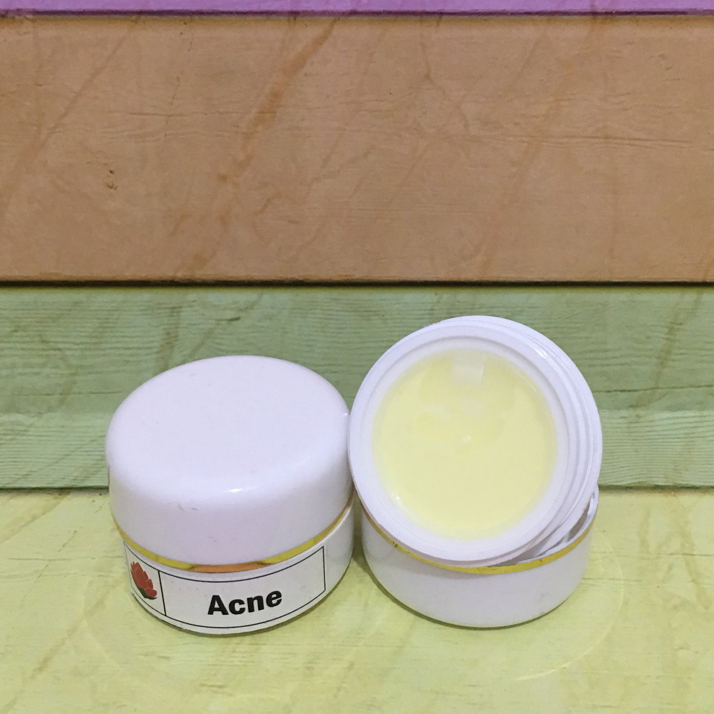 Cream Malam Acne