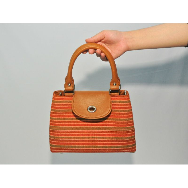 TAS WANITA