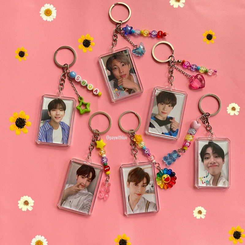 CUSTOM IDOL KEYCHAIN