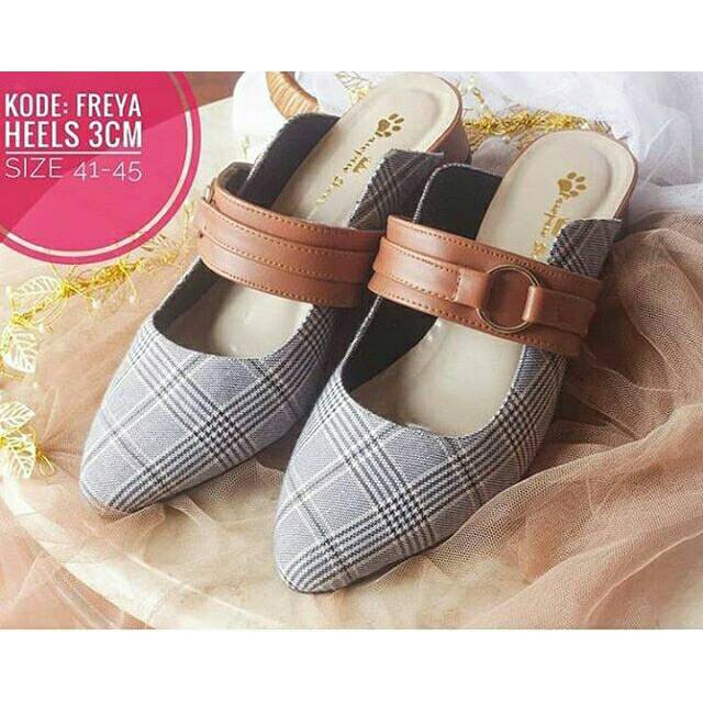 SEPATU BIGSIZE KODE :FREYA