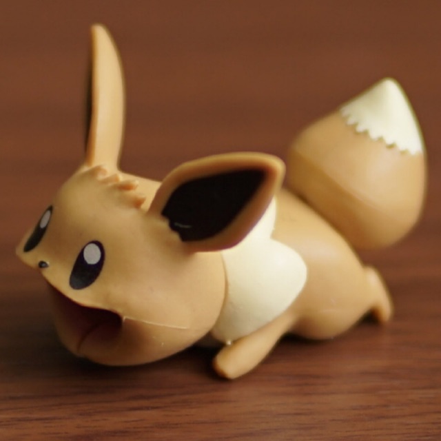 Cable bite Eevee
