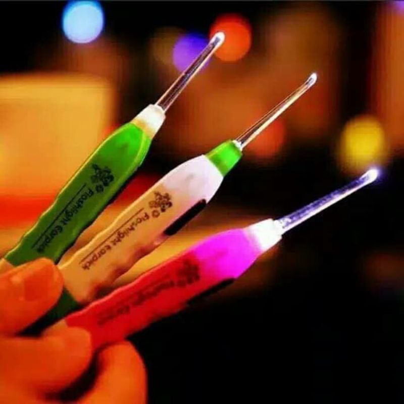 korek kuping led