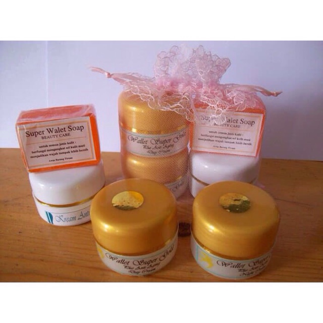 Cream Walet Super