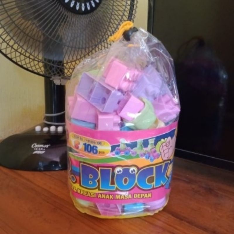 Mr. Block Happy Creative
