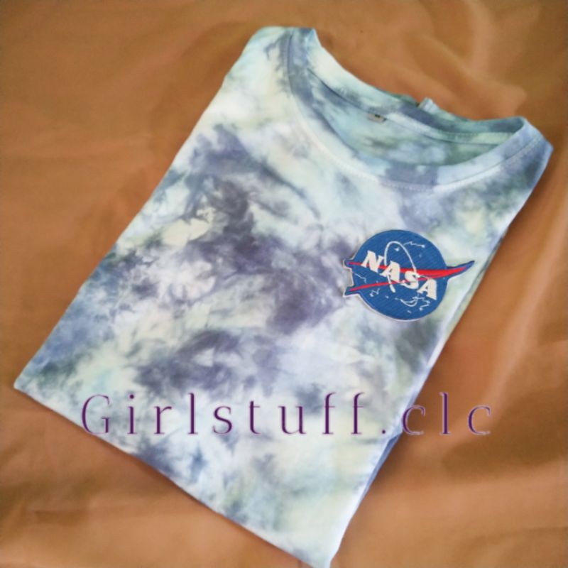KAOS TIE DYE DENGAN PATCH
